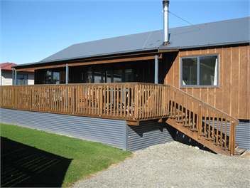 ALPINE RETREAT ON LEAMINGTON STREET - HANMER SPRINGS