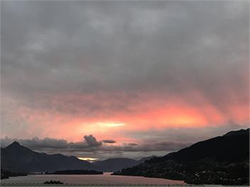 Sunset Views Apartment - Queenstown