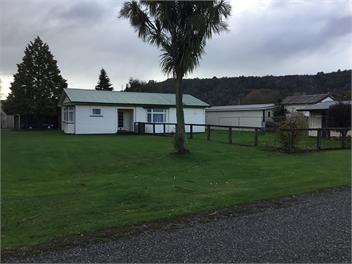Loughies Lodge - Reefton