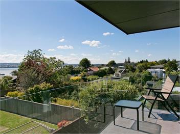Taupo Escape (Bachcare) - Rainbow Point