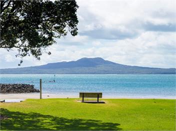 Beachside Holiday (Bachcare) - Auckland City
