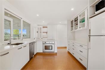Waitahanui Lakefront Escape (Bachcare) - Waitahanui