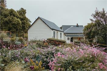 'Accrington Farmhouse' at Ridgecliff Farm ~ Coastal Country Escape, Little Akaloa - Little Akaloa