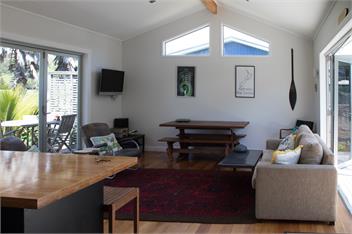 Surf N Sand Cottage - Tairua, Coromandel Peninsula.