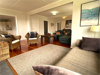 Broadway - Martinborough