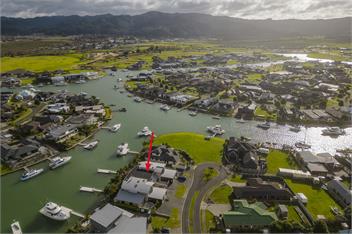 Hosts on the Coast - Pelicans Coastal Perch - Whitianga