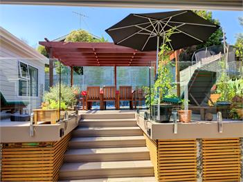 Private Beach Oasis with Heated Pool & Jacuzzi - North Shore, Auckland