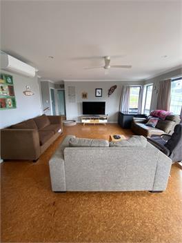 The Beach Hut - Northland