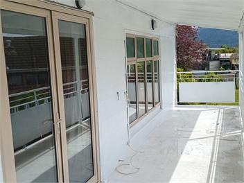White House - Te Anau