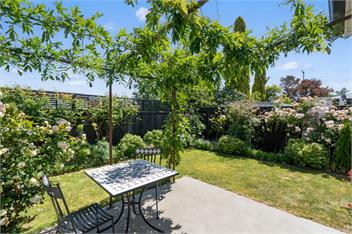 Provence on Cologne (Bachcare) - Martinborough