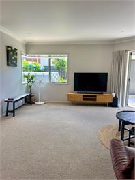 Renovated home by the beach - Mount Maunganui