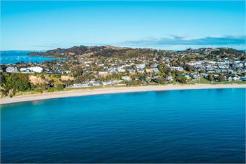 ONEROA BEACHFRONT - Waiheke Island