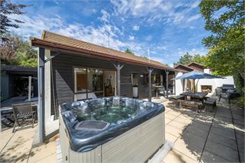 Townhouse Retreat (Bachcare) - Te Anau