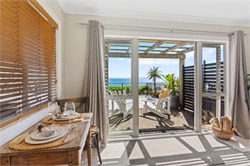 Red Beach Retreat (Bachcare) - Red Beach