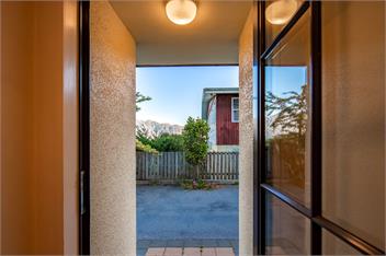 Central Home | Lake Views | 3 Bedrooms | Free WIFI - Queenstown