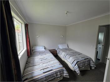 Rainbow Lake House (Bachcare) - Taupo Central