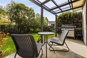 Village Apartment, just steps from centre of town - Hastings