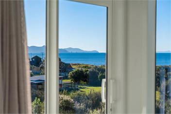 Rings Beach Retreat - Award Winning Property - 