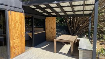 Hamilton Bay Cottage - Waterfront Homestay -