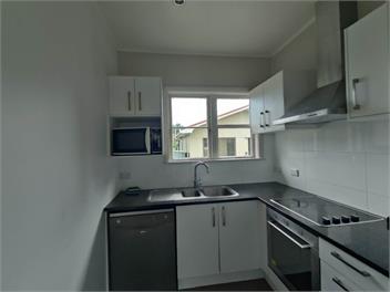7 Beds including 4 Double Beds, 1 Single Bed, 2 Double Sofa Beds House A -