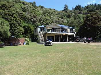 Te Mahia "The Boat Shed" - Marlborough Sounds
