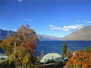 Remarkable Lake Views - Queenstown