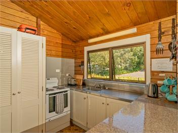 Norma's Place (Bachcare) - Whitianga