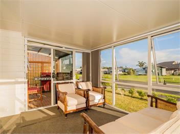 Home Base (Bachcare) - Cooks Beach