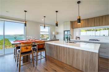 Amazing Modern House, Spectacular Ocean Views. Perfect for Couples or Friends - Oamaru