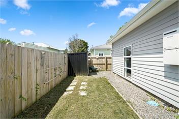 Contemporary Comfort (Bachcare) - Masterton