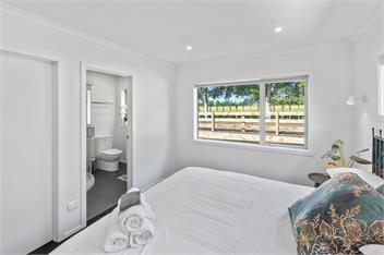 The Whitehouse (Bachcare) - New Plymouth