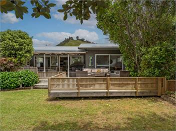 Kon Tiki Retreat (Bachcare) - Whiritoa