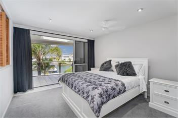 Hosts on the Coast - Pelicans Coastal Perch - Whitianga