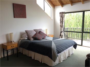 Family Fun on Karaka - Richardsons - Whitianga