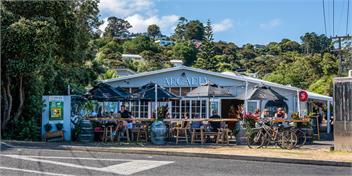BOATSHED COVE : Coast and Country - Auckland