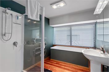 Waimarama Hideaway (Bachcare) - Waikawa