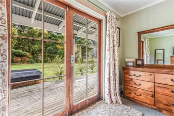 Fantail House Kaiuma Bay (Bachcare) - Havelock