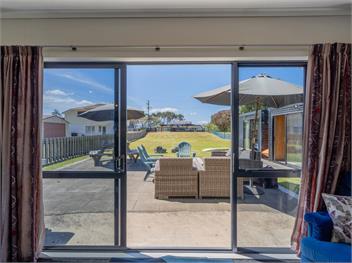 The Bach at 44 (Bachcare) - Cooks Beach