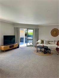 Renovated home by the beach - Mount Maunganui