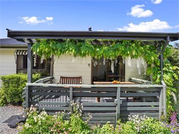 Denby Delight - Hanmer Springs 7334