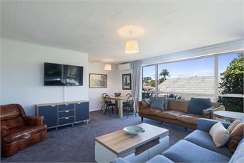 The Beach Base (Bachcare) - Paraparaumu Beach