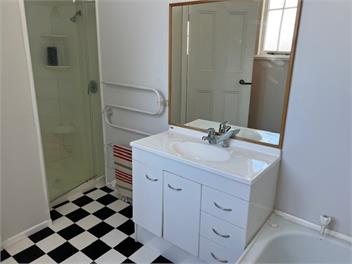 3 Bedroom Victorian Villa with Sea Views - OAMARU 