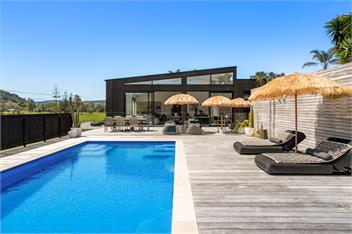 Hosts on the Coast "The Country Club" - Whangamata