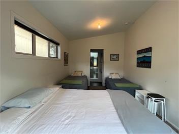 A GIVEN AVE ESTUARY ESCAPE                                           - Whangamata