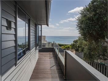 Ocean View Beach Beauty (Bachcare) - 