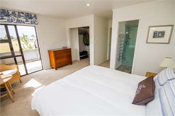 Holiday Home in Matarangi, Coromandel - Matarangi