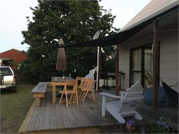 Margaret St, Large Family Bach -