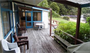Beach House - PICTON