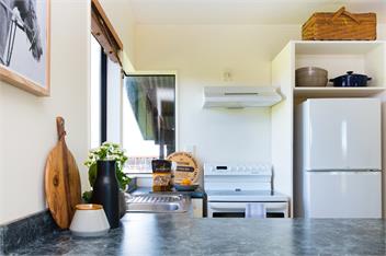 Cottage on Equestrian Estate - Hastings