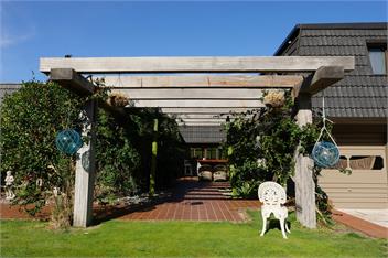 DONS PLACE - PICTON